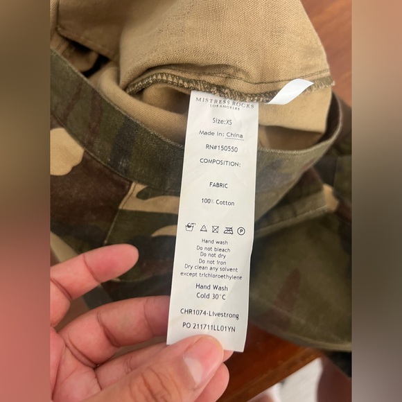 Mistress Rocks 'LIVESTRONG' Camo Combat Joggers XS - Picture 7 of 8